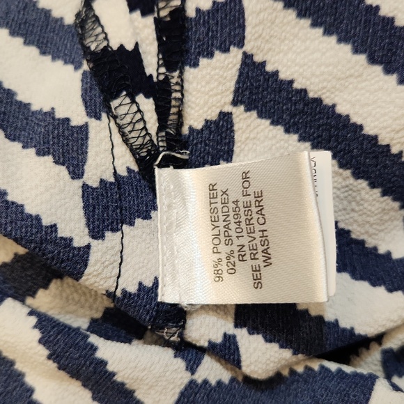 Antilia Femme chevron print cap sleeve top/blouse - Picture 9 of 9